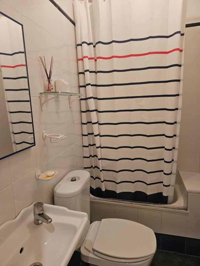 Habitacion Amplia Y Centrica En Piso Compartido A Coruña Zewnętrze zdjęcie