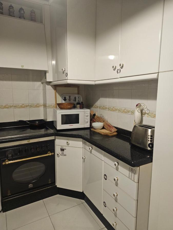 Habitacion Amplia Y Centrica En Piso Compartido A Coruña Zewnętrze zdjęcie