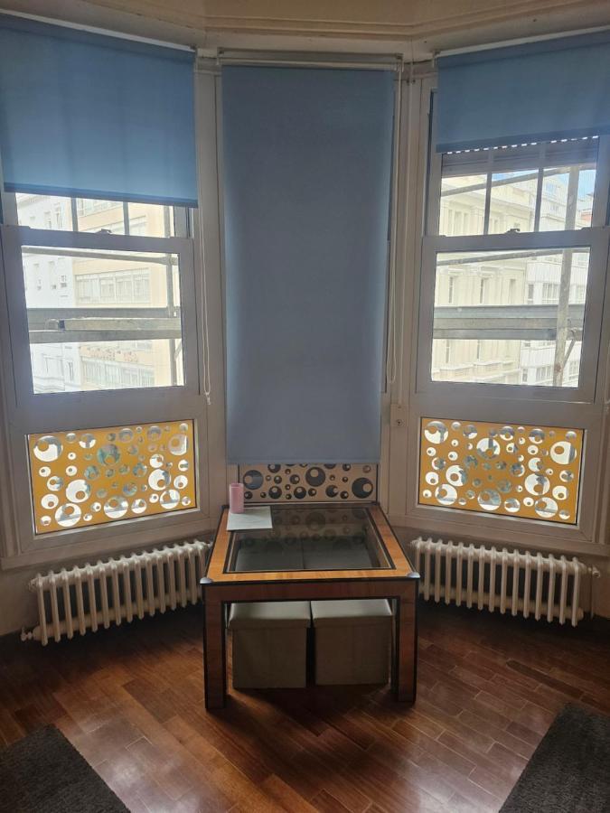 Habitacion Amplia Y Centrica En Piso Compartido A Coruña Zewnętrze zdjęcie