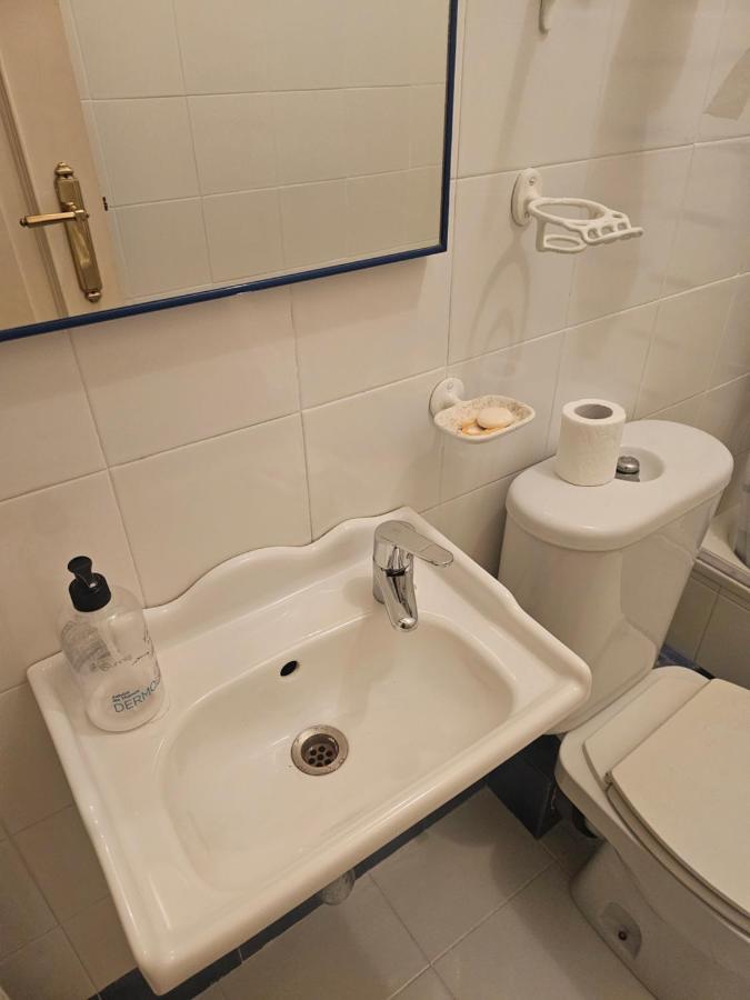 Habitacion Amplia Y Centrica En Piso Compartido A Coruña Zewnętrze zdjęcie